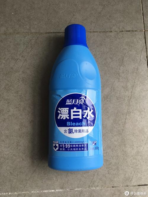 蓝月亮漂白水比84消毒液更好用的漂白产品